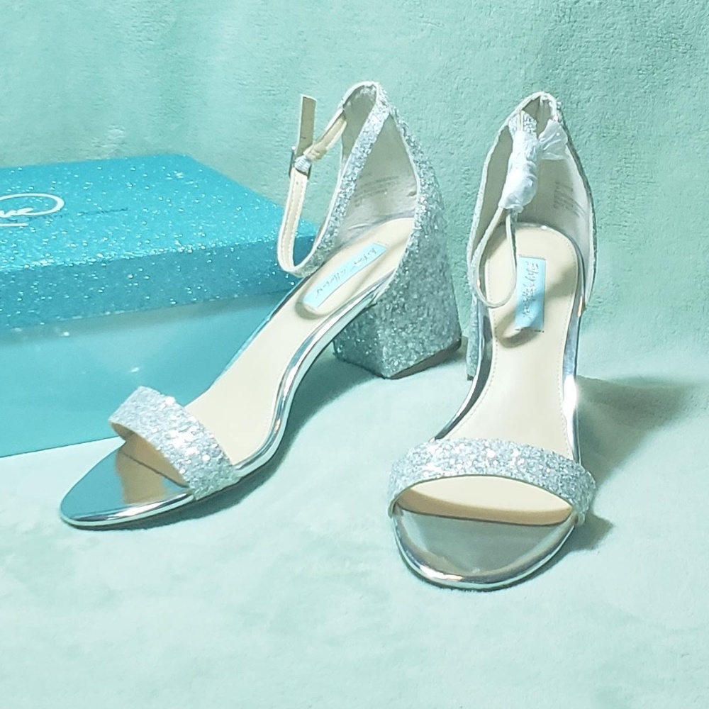 NIB Blue by Betsey Johnson Silver Party Shoes